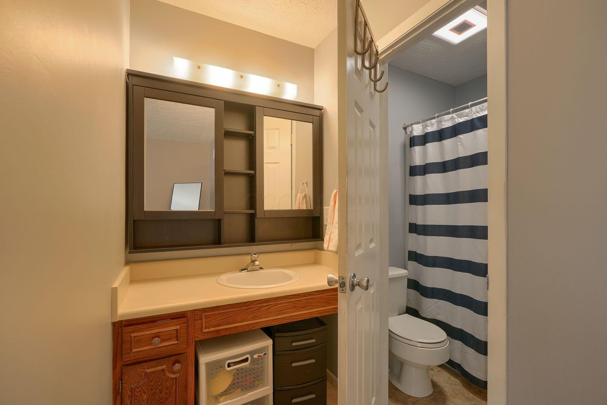 832 Fortunegate Drive, Westerville, Ohio image 20