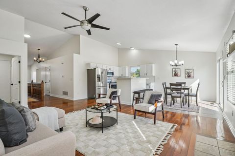 Tiny photo for 3174 Sitka Spruce Drive, Grove City, OH 43123 (MLS # 225037594)