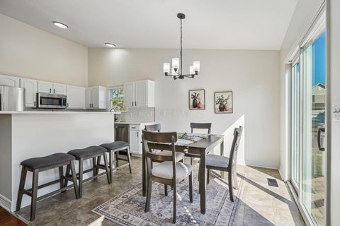 Tiny photo for 3174 Sitka Spruce Drive, Grove City, OH 43123 (MLS # 225037594)