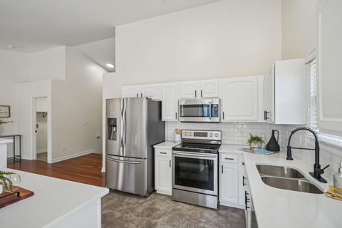 Tiny photo for 3174 Sitka Spruce Drive, Grove City, OH 43123 (MLS # 225037594)