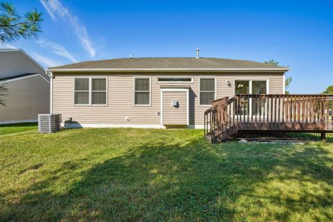 Tiny photo for 3174 Sitka Spruce Drive, Grove City, OH 43123 (MLS # 225037594)