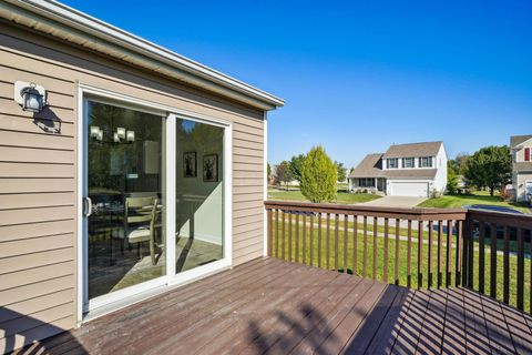 Tiny photo for 3174 Sitka Spruce Drive, Grove City, OH 43123 (MLS # 225037594)