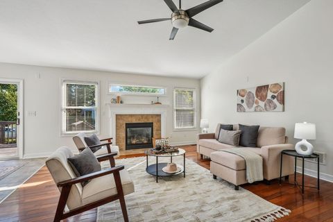 Tiny photo for 3174 Sitka Spruce Drive, Grove City, OH 43123 (MLS # 225037594)