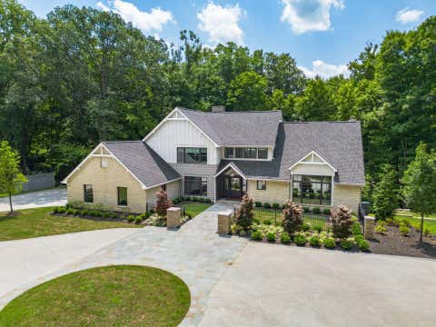 Photo for 782 W Orange Road