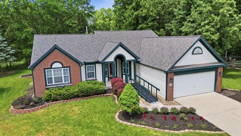 Photo of 6598 Burbank Place, Westerville, OH 43082 (MLS # 226021988)