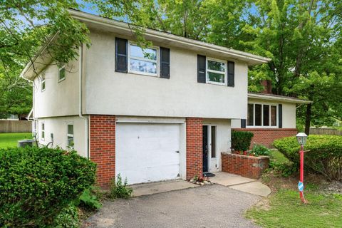 Photo of 218 Blacks Road, Pataskala, OH 43062 (MLS # 225024298)