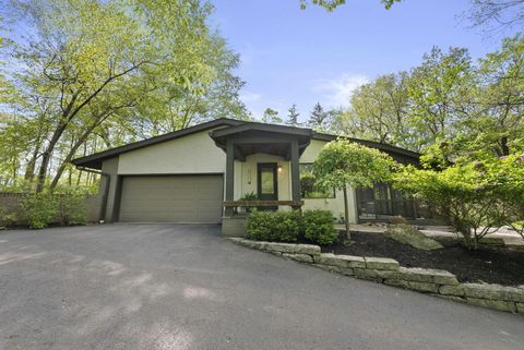Tiny photo for 2391 Donna Drive, Columbus, OH 43220 (MLS # 226015011)