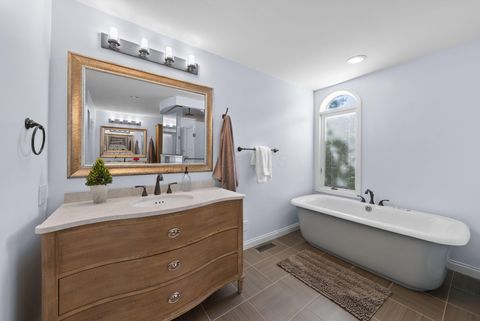 Tiny photo for 2391 Donna Drive, Columbus, OH 43220 (MLS # 226015011)