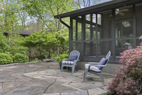 Tiny photo for 2391 Donna Drive, Columbus, OH 43220 (MLS # 226015011)