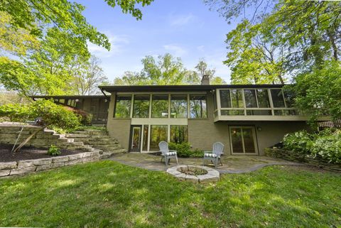 Tiny photo for 2391 Donna Drive, Columbus, OH 43220 (MLS # 226015011)