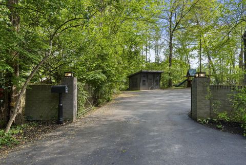 Tiny photo for 2391 Donna Drive, Columbus, OH 43220 (MLS # 226015011)