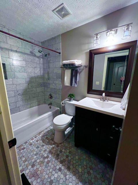 Tiny photo for 2975 Crocker Run Road, Grove City, OH 43123 (MLS # 226003099)