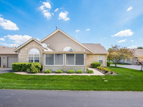 Photo of 3664 E Links # 14, Hilliard, OH 43026 (MLS # 226012985)