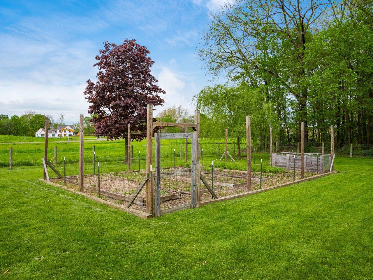 8989 Concord Road, Powell, Ohio image 37