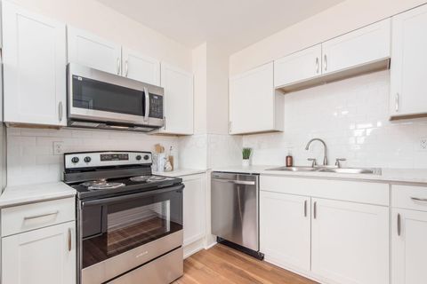 Tiny photo for 1386 E 22nd Avenue, Columbus, OH 43211 (MLS # 226003533)