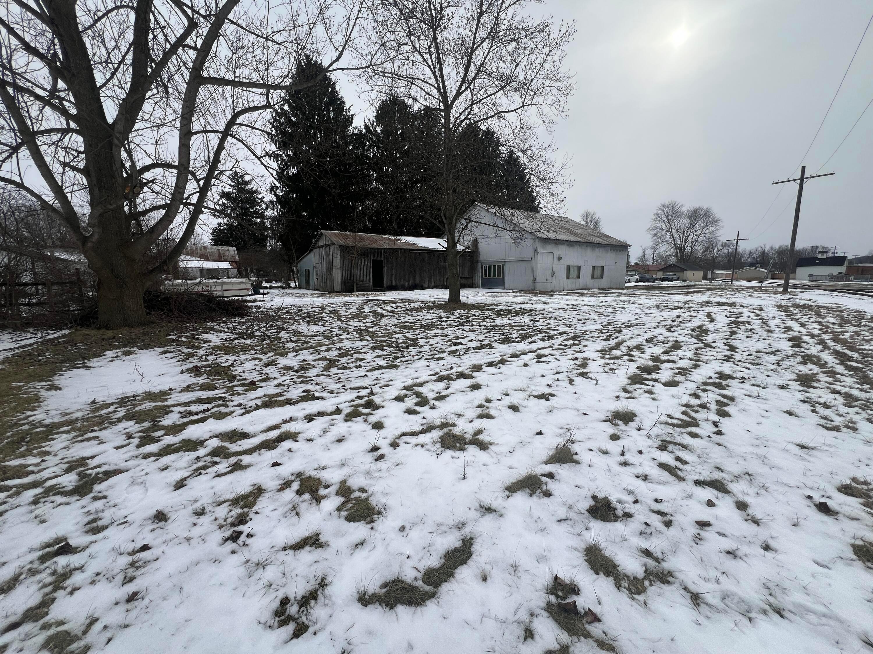 23 Maple Avenue, Utica, Ohio image 23