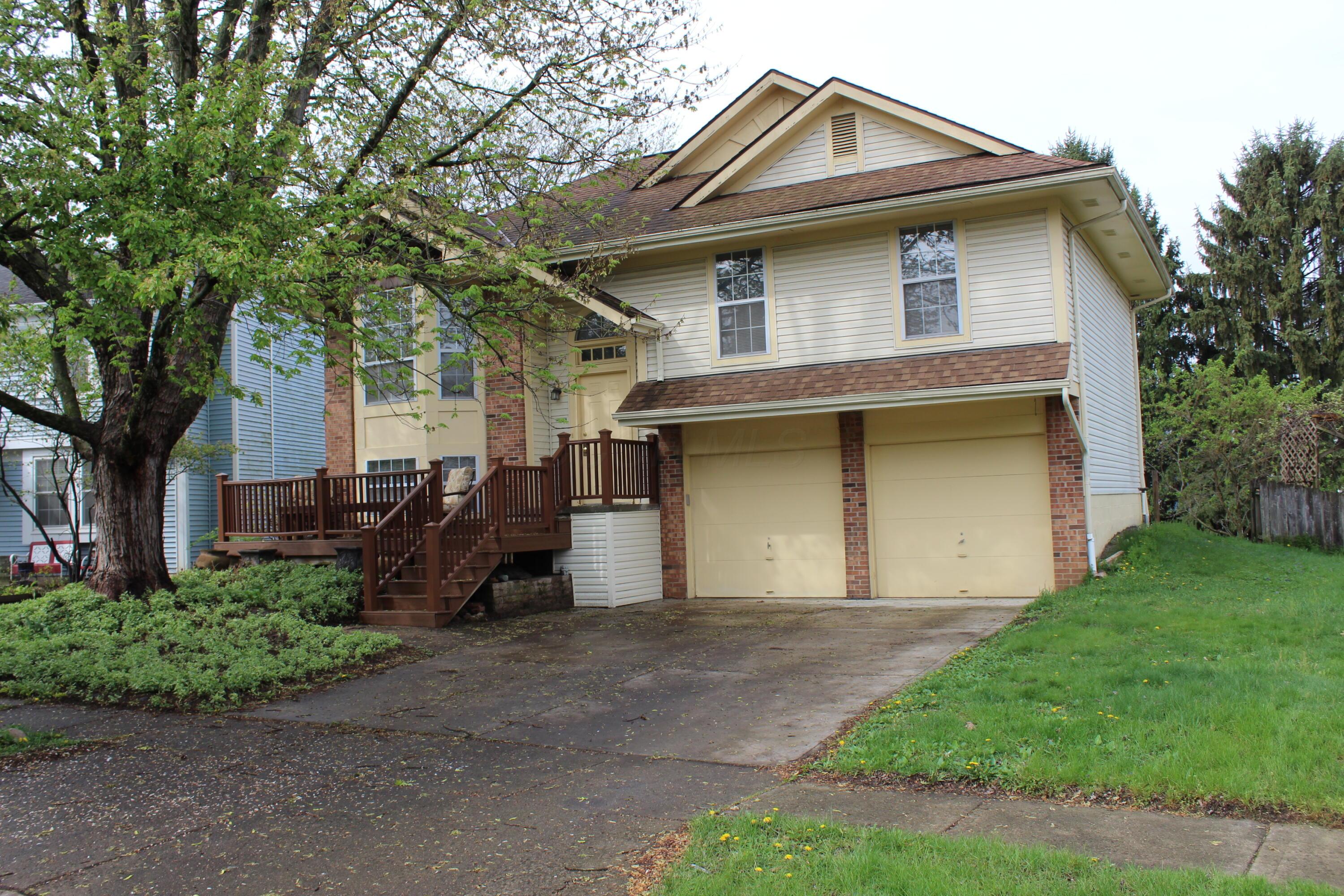 6091 Castlebar Lane, Dublin, Ohio image 1