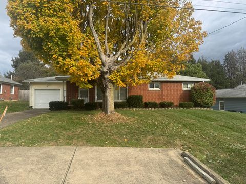 Photo of 6 Miller Avenue, Mount Vernon, OH 43050 (MLS # 225040357)