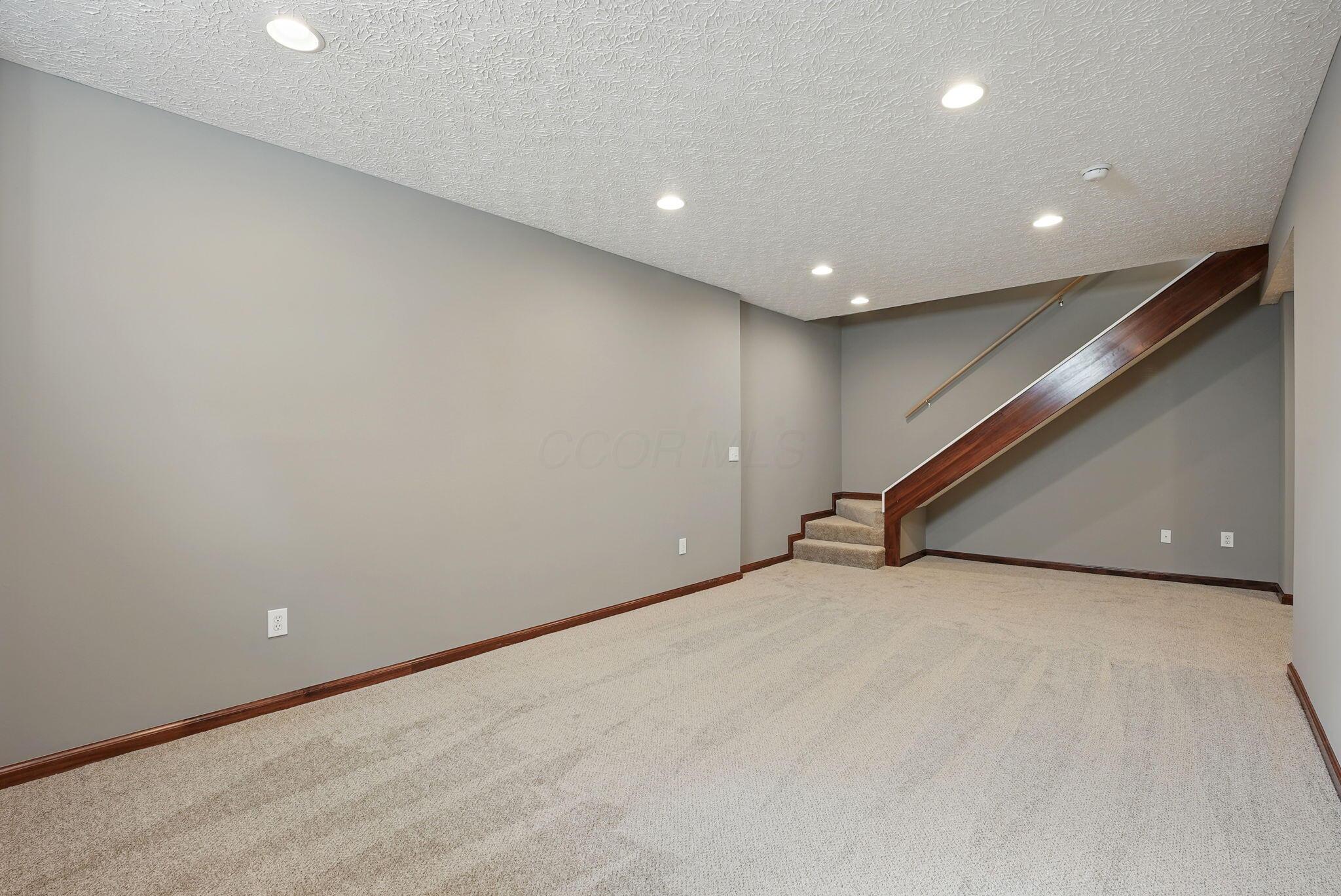 1670 Morrison Farms Drive, Blacklick, Ohio image 34
