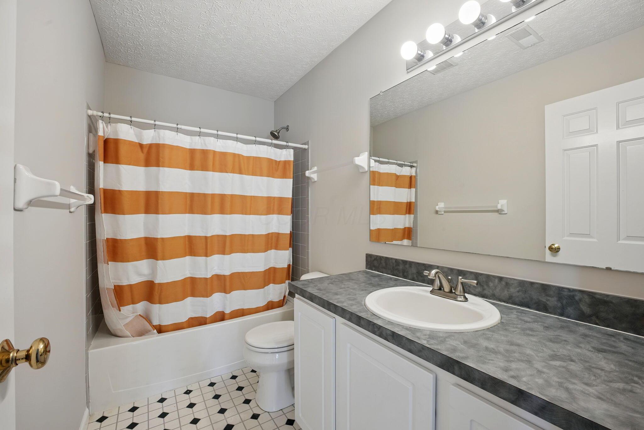 1670 Morrison Farms Drive, Blacklick, Ohio image 31