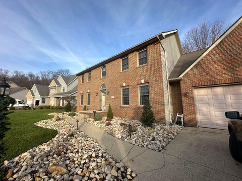Photo of 239 Almahurst Drive, Chillicothe, OH 45601 (MLS # 225044572)