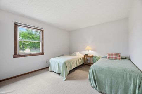 Tiny photo for 404 Knob Avenue, Reynoldsburg, OH 43068 (MLS # 226018114)