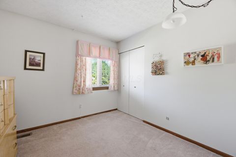 Tiny photo for 404 Knob Avenue, Reynoldsburg, OH 43068 (MLS # 226018114)