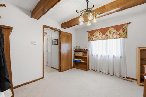 Tiny photo for 404 Knob Avenue, Reynoldsburg, OH 43068 (MLS # 226018114)