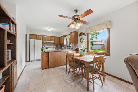 Tiny photo for 404 Knob Avenue, Reynoldsburg, OH 43068 (MLS # 226018114)