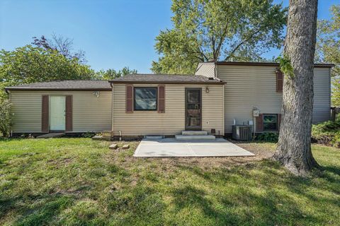 Tiny photo for 3000 Highpoint Drive, Columbus, OH 43221 (MLS # 225037430)