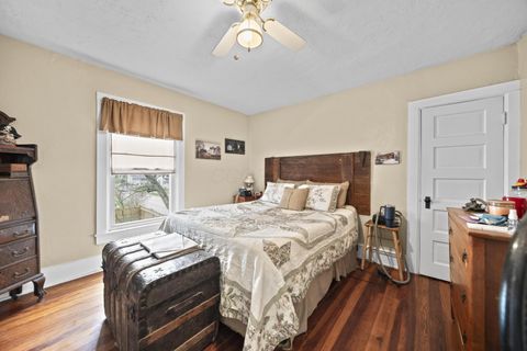 Tiny photo for 333 W 9th Street, Marysville, OH 43040 (MLS # 226010003)