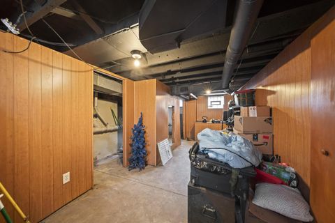 Tiny photo for 333 W 9th Street, Marysville, OH 43040 (MLS # 226010003)