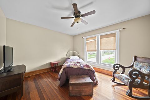 Tiny photo for 333 W 9th Street, Marysville, OH 43040 (MLS # 226010003)