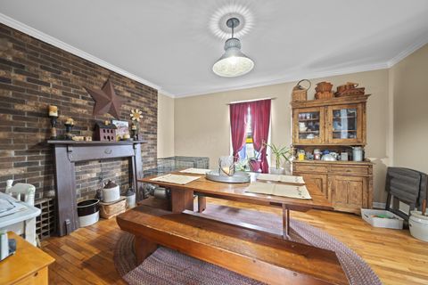 Tiny photo for 333 W 9th Street, Marysville, OH 43040 (MLS # 226010003)