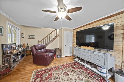 Tiny photo for 333 W 9th Street, Marysville, OH 43040 (MLS # 226010003)