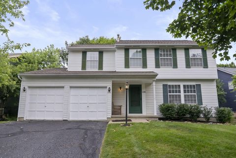 Photo of 408 Woodbrie Court, Columbus, OH 43230 (MLS # 226023963)