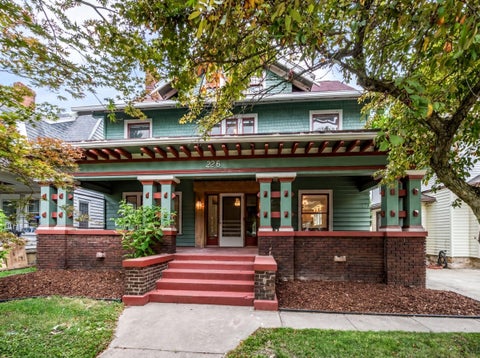 Photo of 226 E Cassilly Street, Springfield, OH 45503 (MLS # 226023924)
