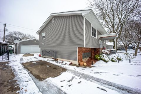 Tiny photo for 6458 Faircrest Road, Columbus, OH 43229 (MLS # 225044721)