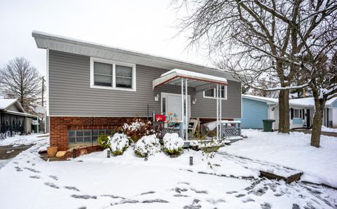 Tiny photo for 6458 Faircrest Road, Columbus, OH 43229 (MLS # 225044721)