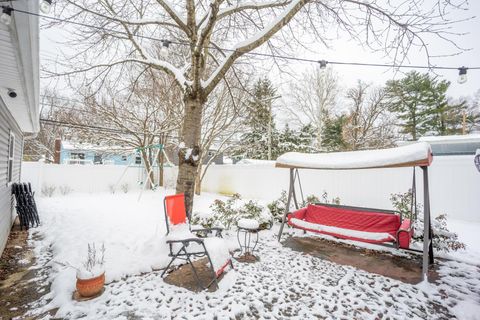 Tiny photo for 6458 Faircrest Road, Columbus, OH 43229 (MLS # 225044721)