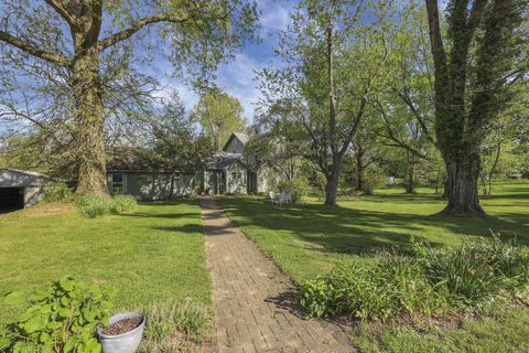 Photo of 7244 Waterloo Road NW, Canal Winchester, OH 43110 (MLS # 226013845)