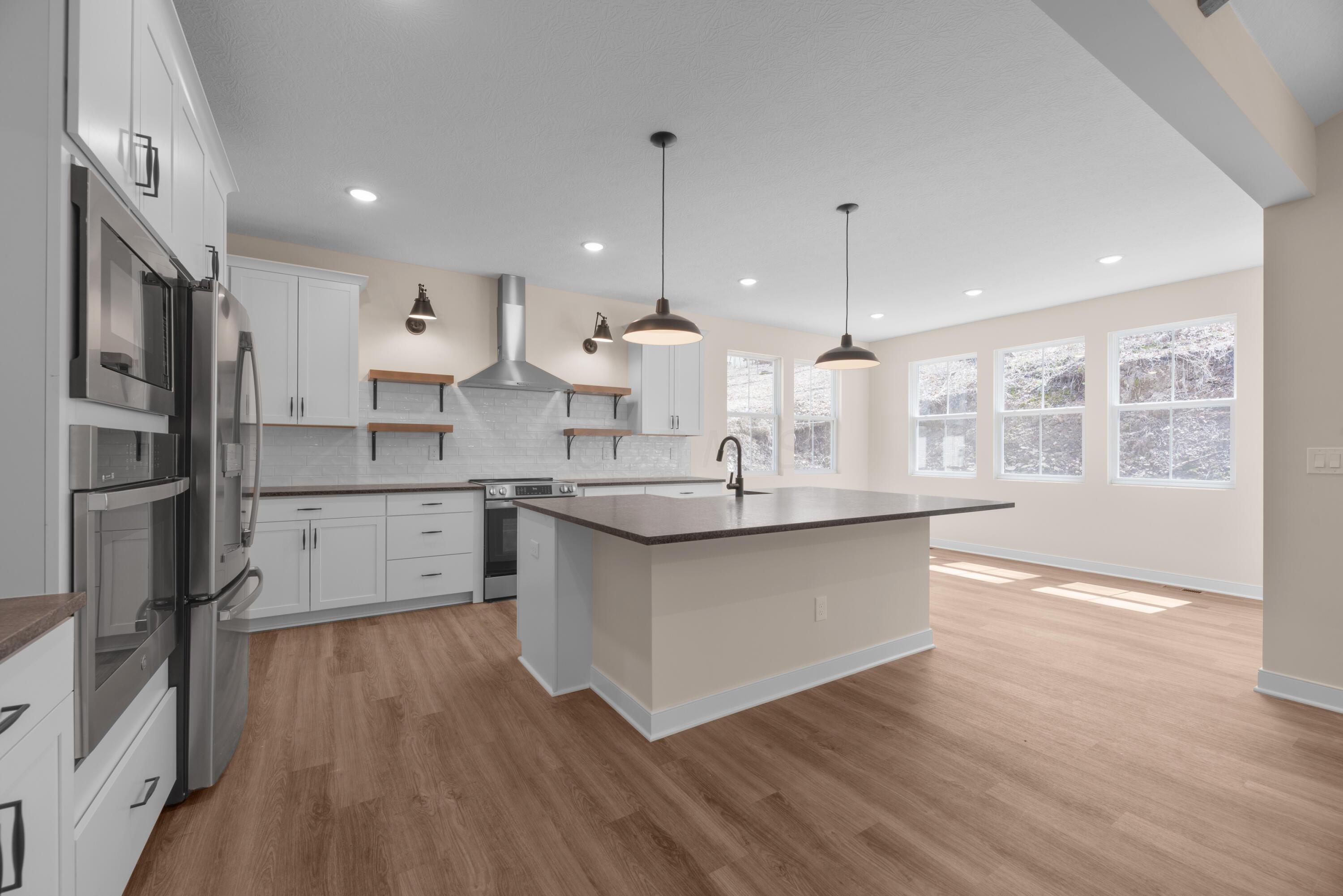 701 Grand View Drive, Howard, Ohio image 18
