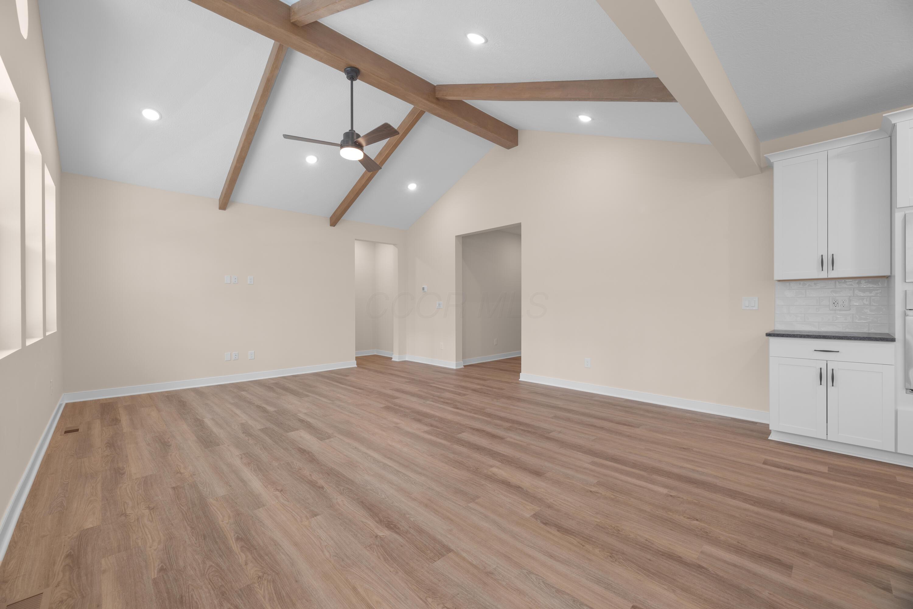 701 Grand View Drive, Howard, Ohio image 15