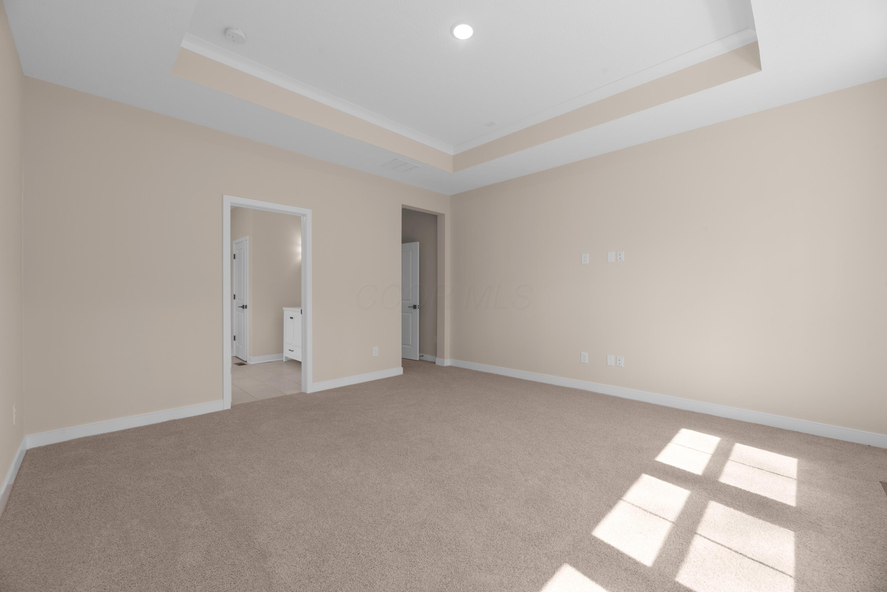 701 Grand View Drive, Howard, Ohio image 28