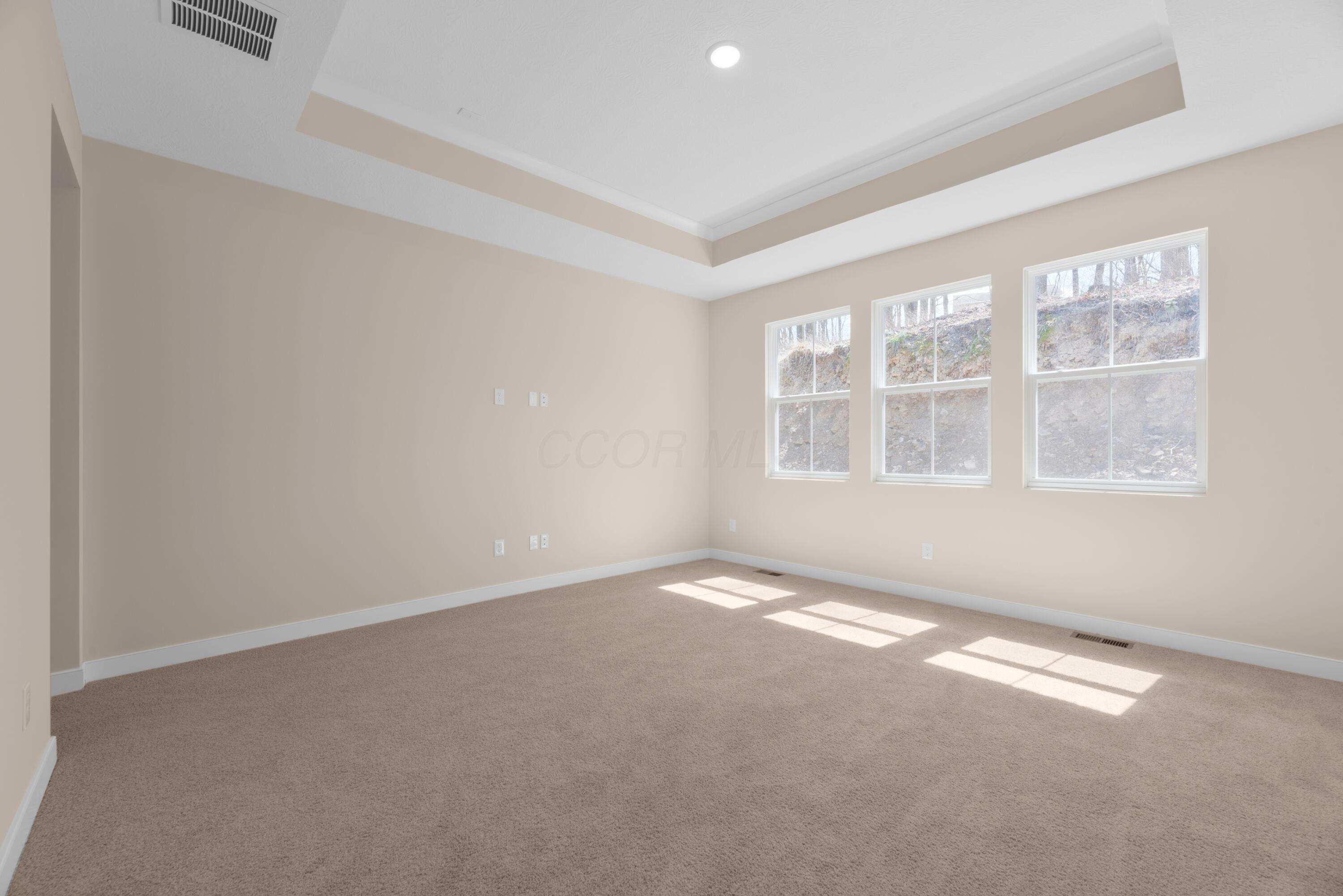 701 Grand View Drive, Howard, Ohio image 29