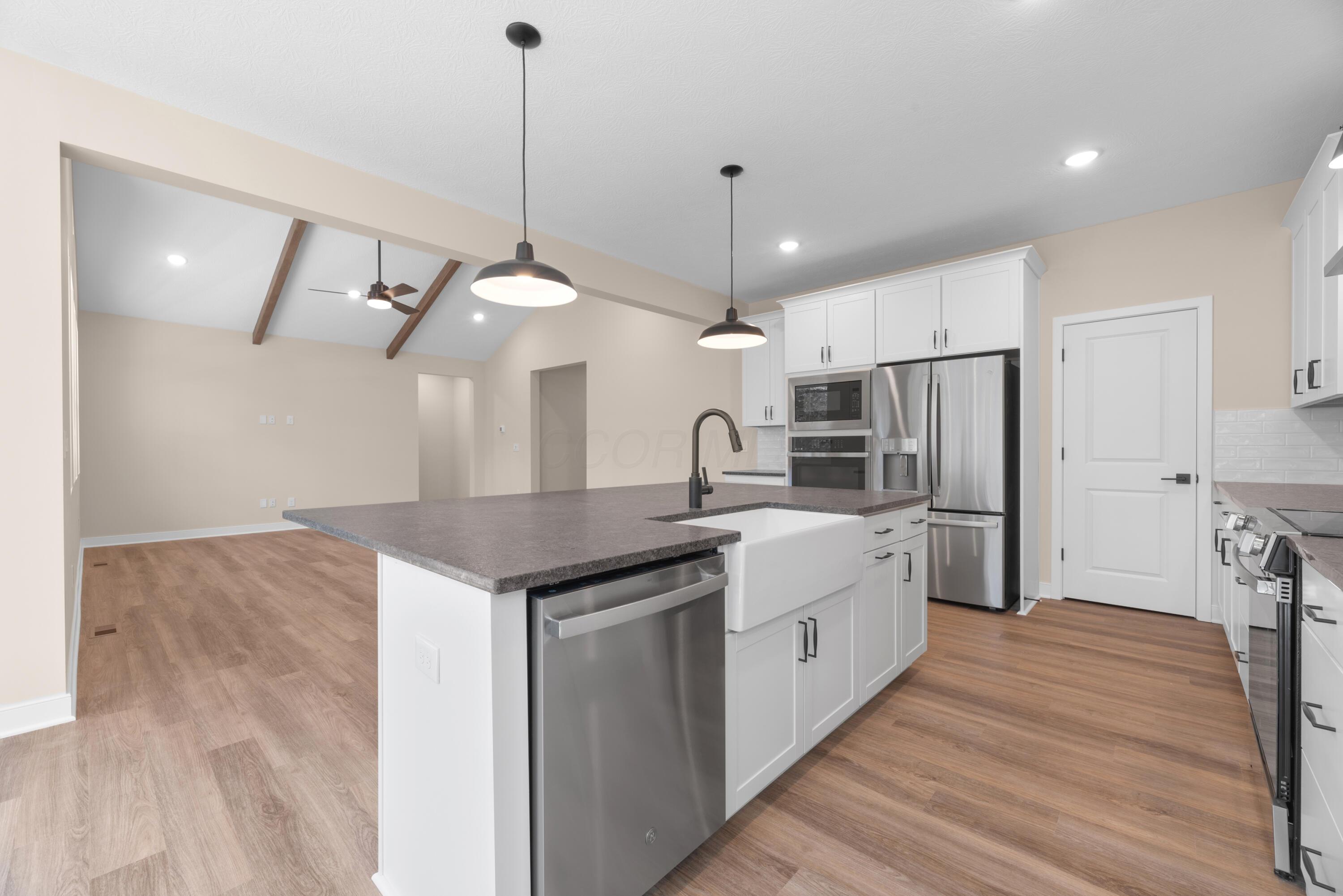 701 Grand View Drive, Howard, Ohio image 25