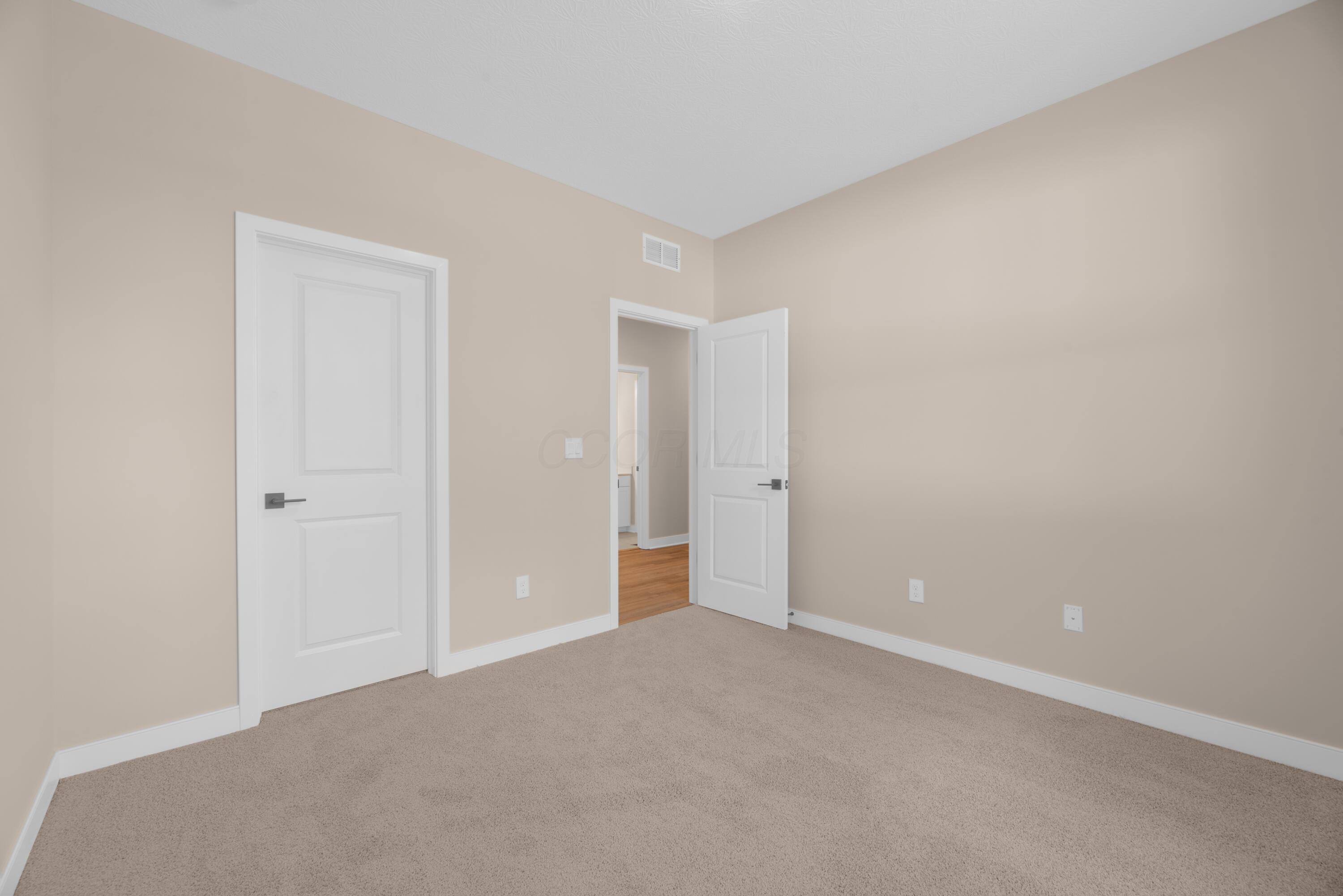 701 Grand View Drive, Howard, Ohio image 40