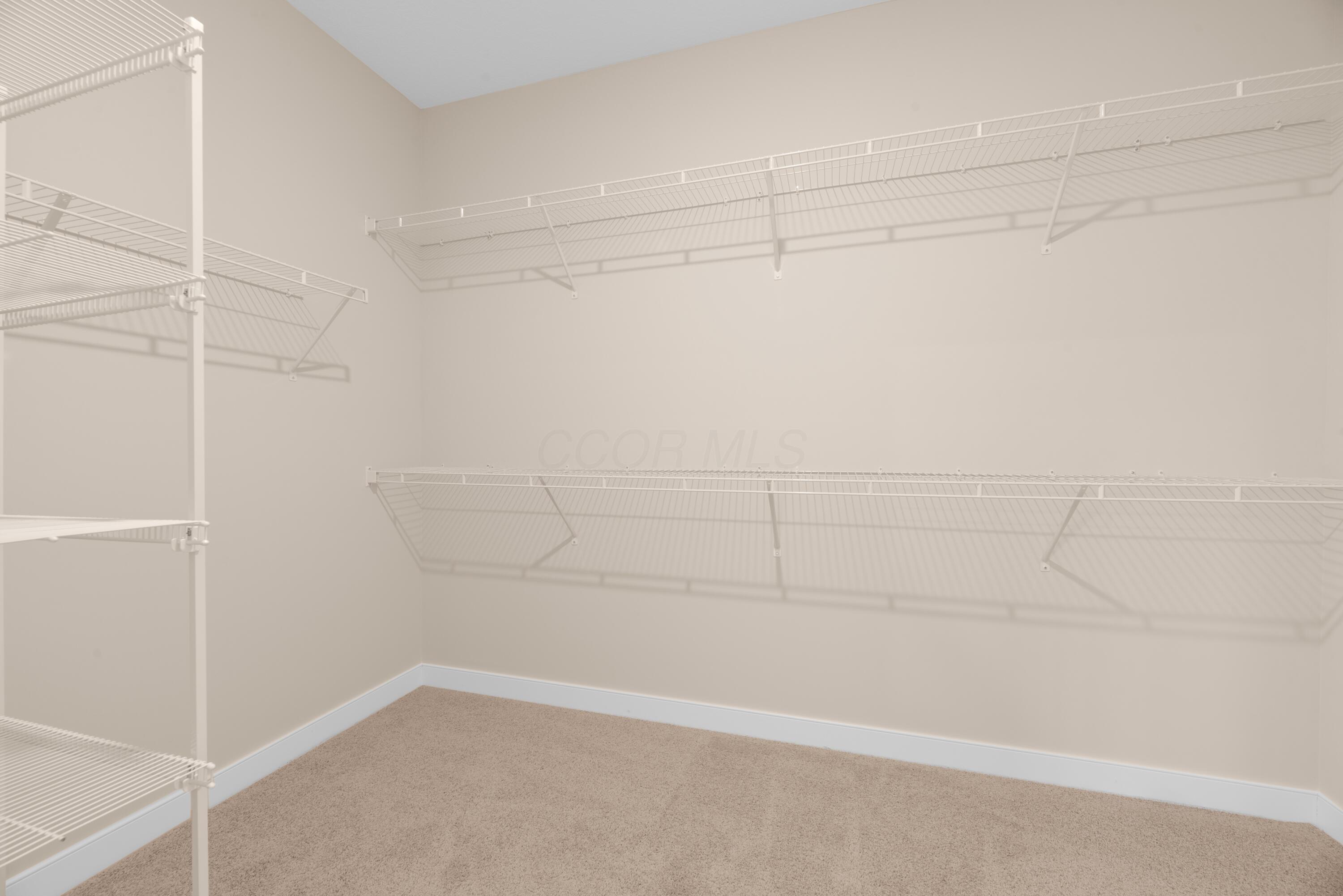 701 Grand View Drive, Howard, Ohio image 33