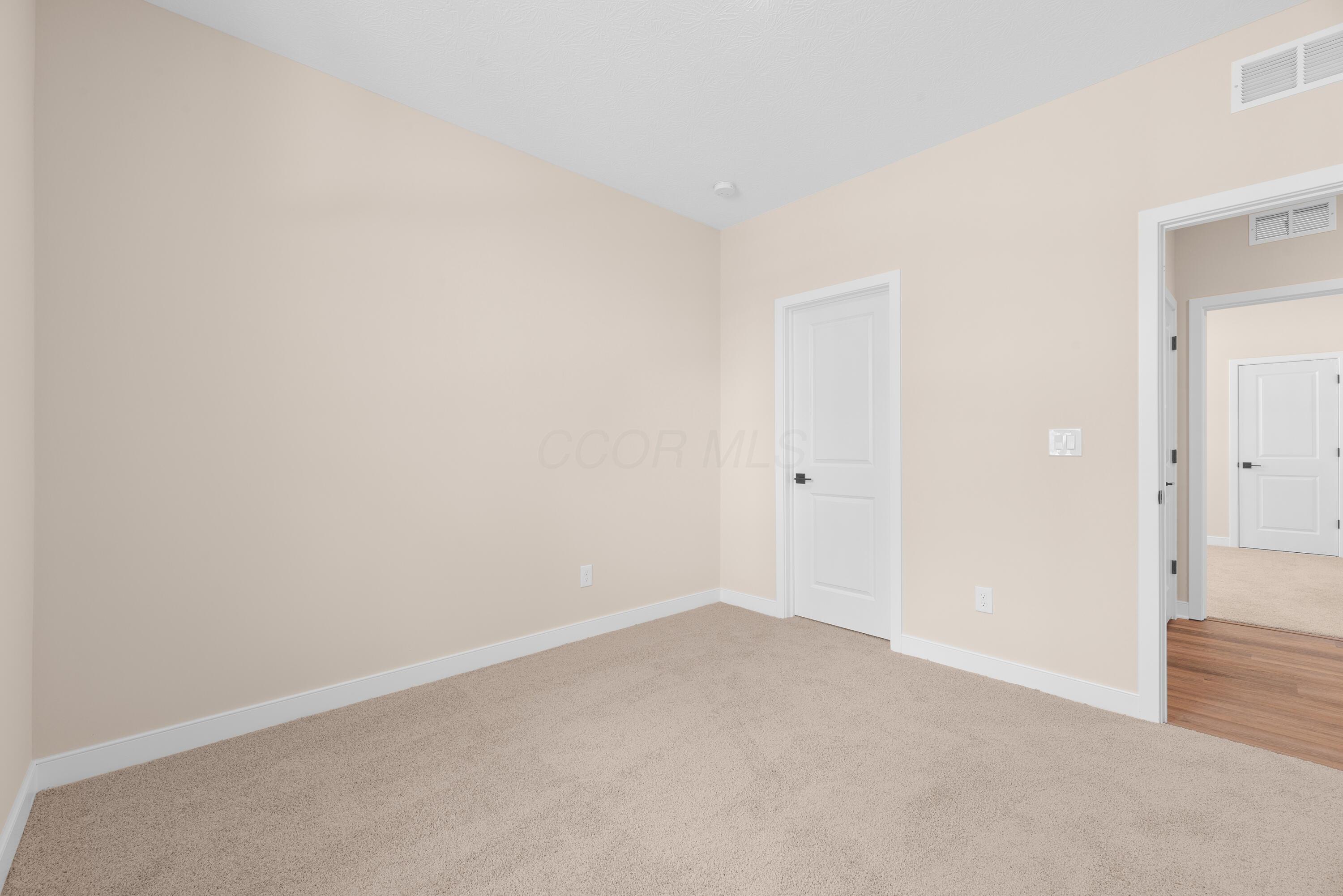 701 Grand View Drive, Howard, Ohio image 39