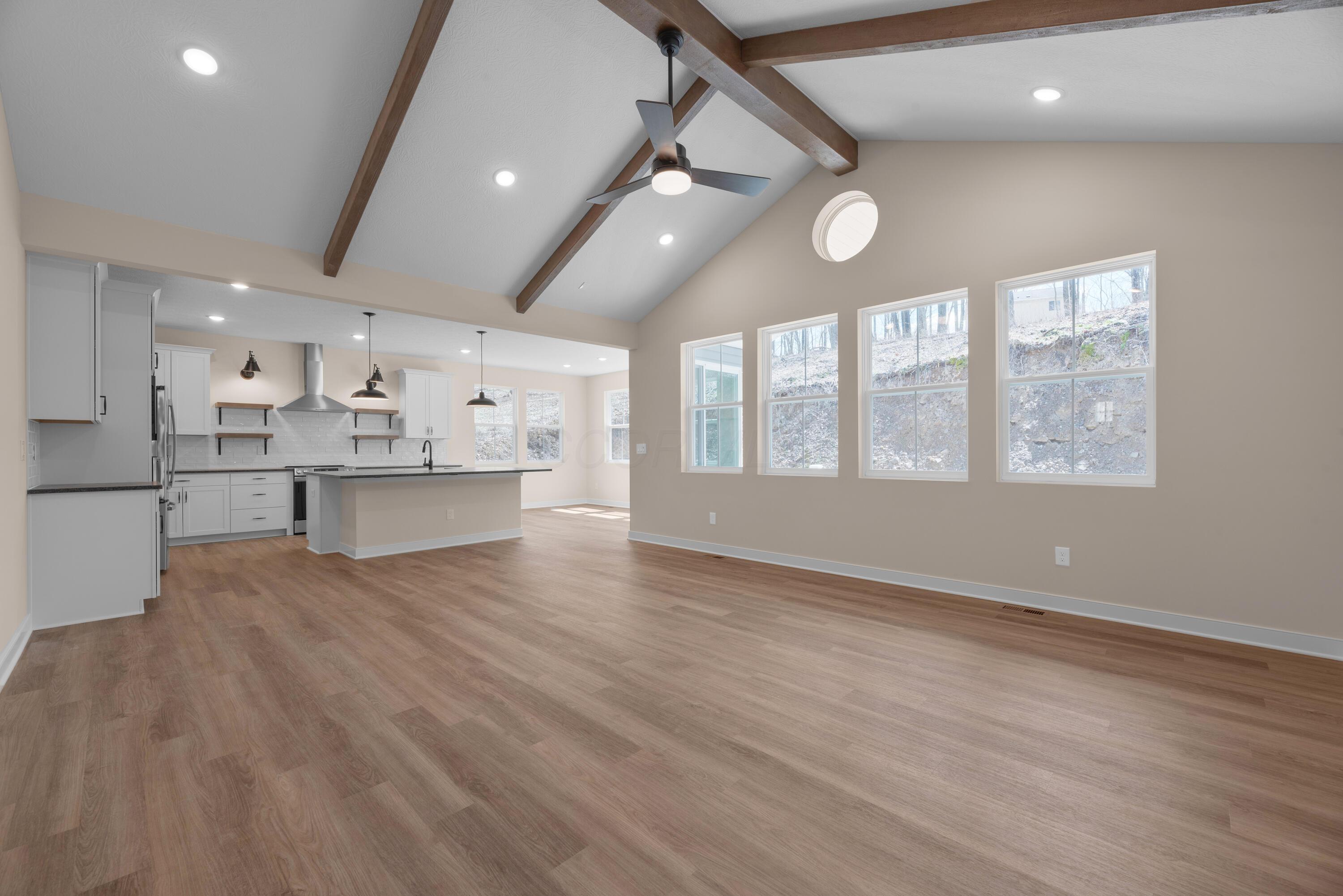 701 Grand View Drive, Howard, Ohio image 12